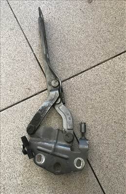 Volkswagen Passat B6 géptető zsanér /jobb 3c0823302e