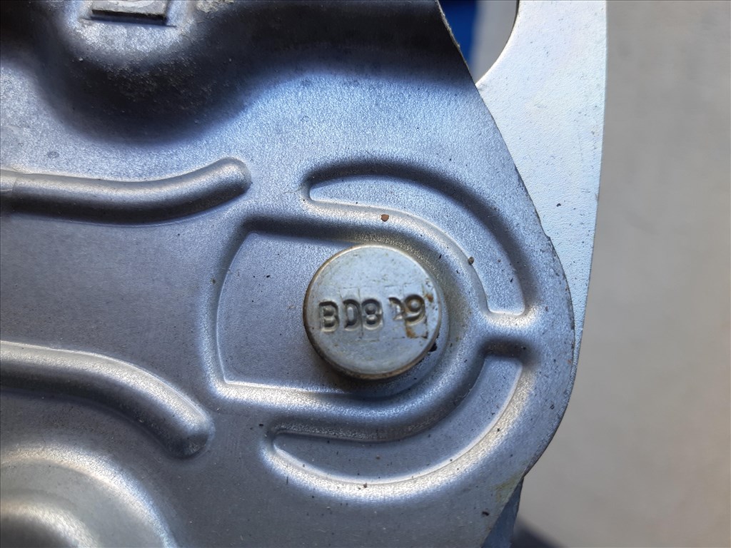 Toyota Yaris (XP90) jobb hátsó manuális ablakemelő 698040d010 4. kép