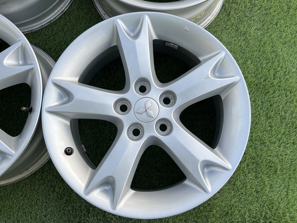 5x114.3 17" Mitsubishi gyári alufelni 7Jx17h2 ET46 3. kép