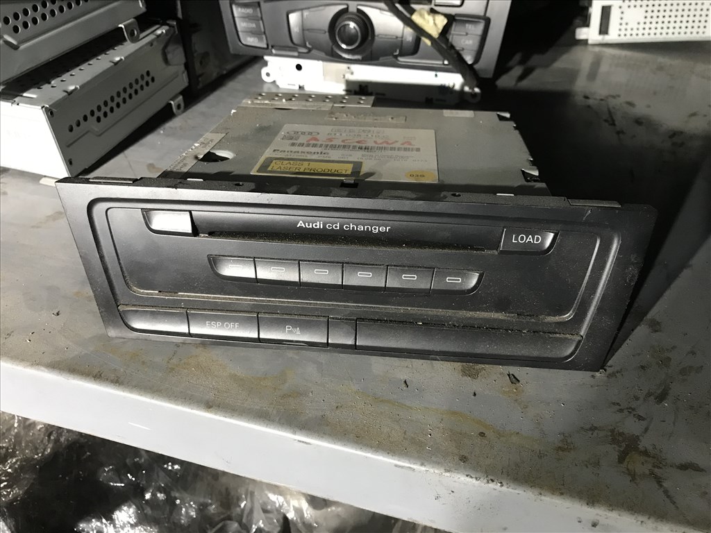 Audi A5 (B8 - 8T) CD tár 8t1035110c 1. kép