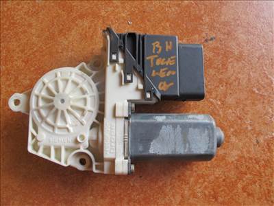 Toledo II,León I,Golf IV,Octavia I bal hátsó ablakemelő motor 