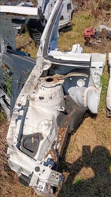 Opel Astra J GTC jobb első negyed hosszú küszöbbel