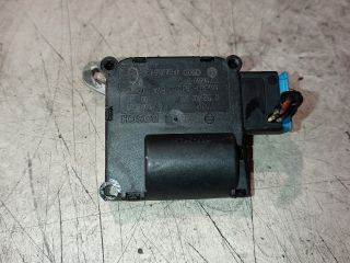 Audi A8 (D3 - 4E) Fűtés Állító Motor *135344* bosch-0132801369 4f0820511b