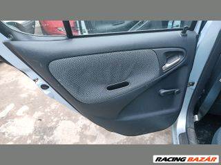 Toyota Yaris (XP10) Jobb hátsó Biztonsági Öv Csat *132752*