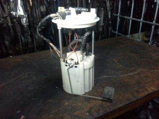 Lancia Ypsilon II Üzemanyag Szivattyú *79030* bosch-0580314020