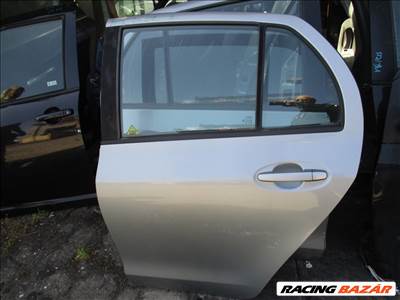 Toyota Yaris (XP90)bal-jobb hátsó ajtó 