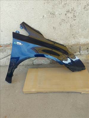 Toyota Avensis (T270) Jobb első sárvédő 3322