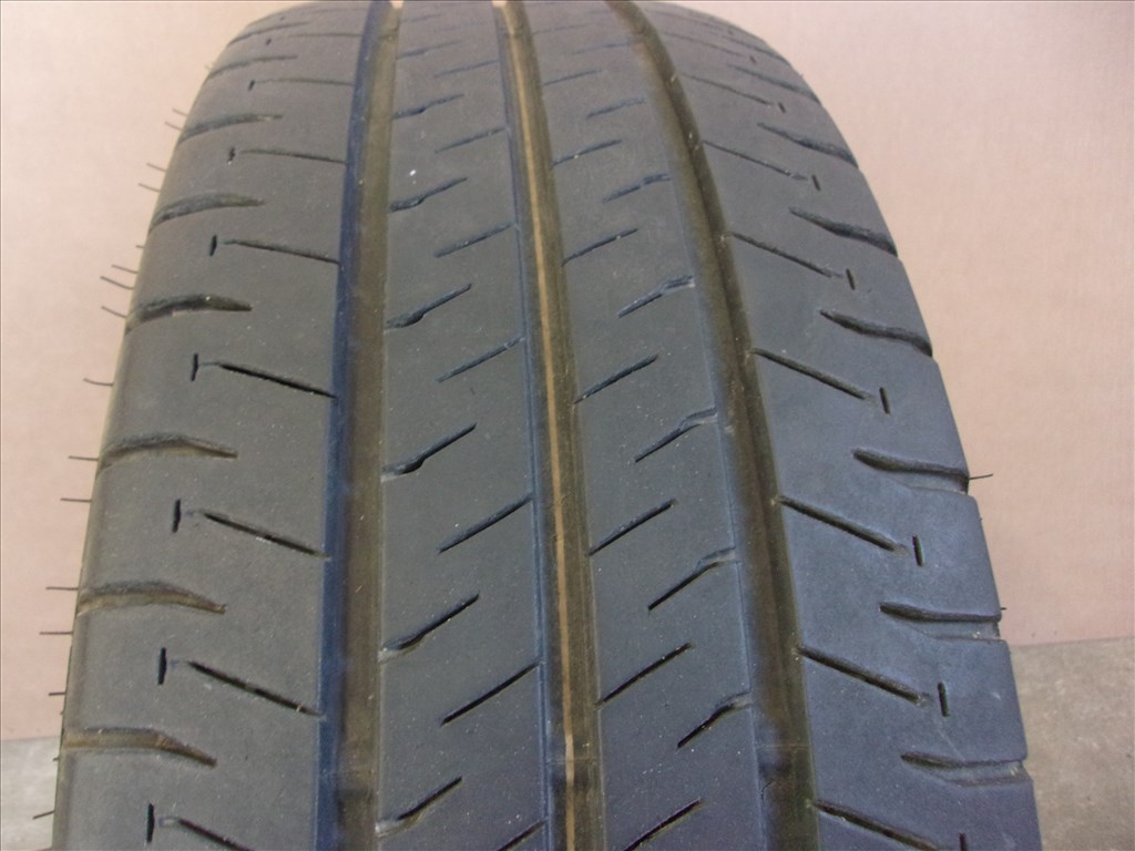 Falken LINAM VANO 1A nyári 235/65 R16 115/113 R TL 2020 2. kép
