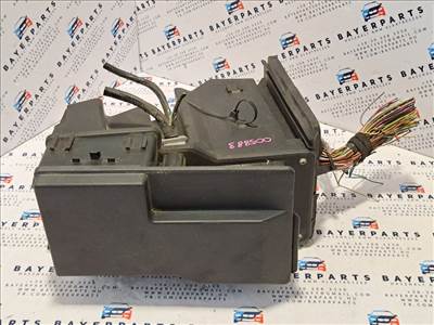 BMW E36 biztosítéktábla biztosíték tábla