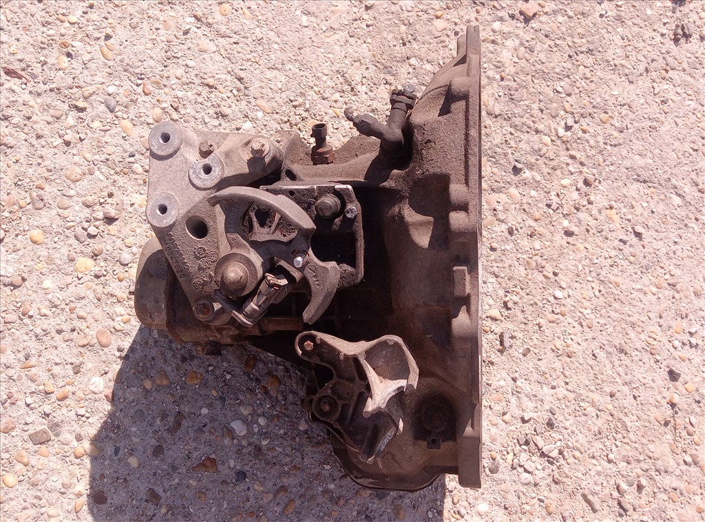 Opel Zafira B sebességváltó , váltó , sebváltó , Zafira B 1.6 b f17c419 3. kép