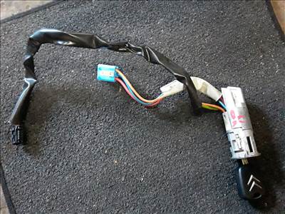 Citroen Xsara Picasso Gyujtáskapcsoló