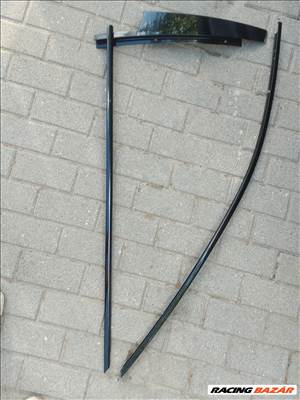 BMW 5-ös sorozat F10, F11 vízlehúzó díszléc, ajtó díszléc. Fényes fekete 