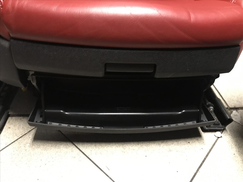 Audi A4 (B8 - 8K) AVANT / ülés szett + kárpit 5. kép