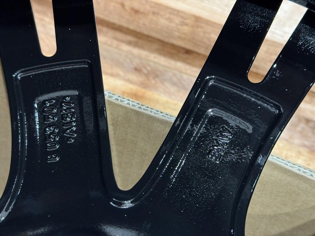 R20 Original BMW 8J ET30 - 8053501 2DB ALUFELNI FELNI  4. kép