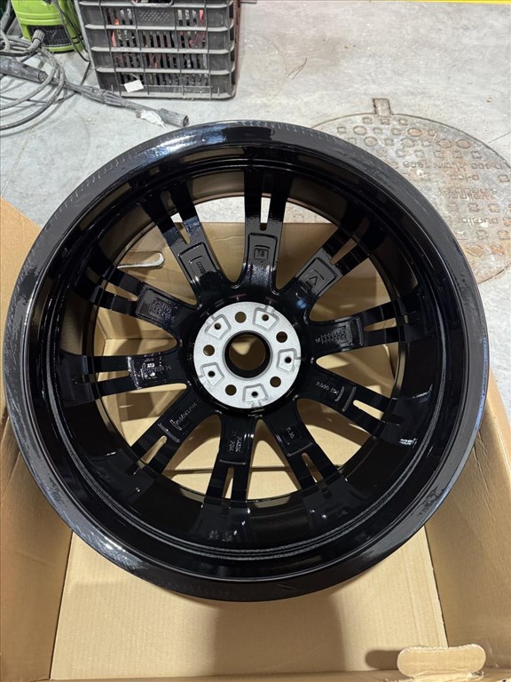 R20 Original BMW 8J ET30 - 8053501 2DB ALUFELNI FELNI  14. kép