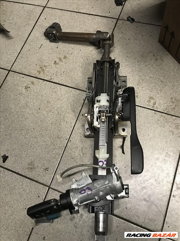 Skoda Octavia III gyújtáskapcsoló + kulcs 1. kép