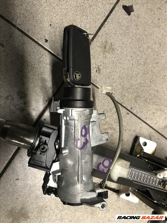 Skoda Octavia III gyújtáskapcsoló + kulcs 2. kép