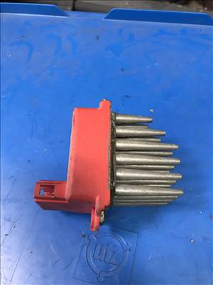 Audi A4 (B5 - 8D) - előtét ellenállás 357907521