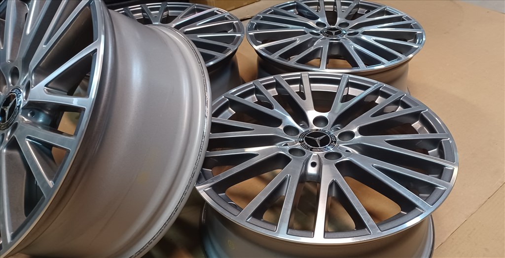 Gyári Mercedes A B CLA W177 alufelnik 5x112 7,5x18 ET49 4db 3. kép