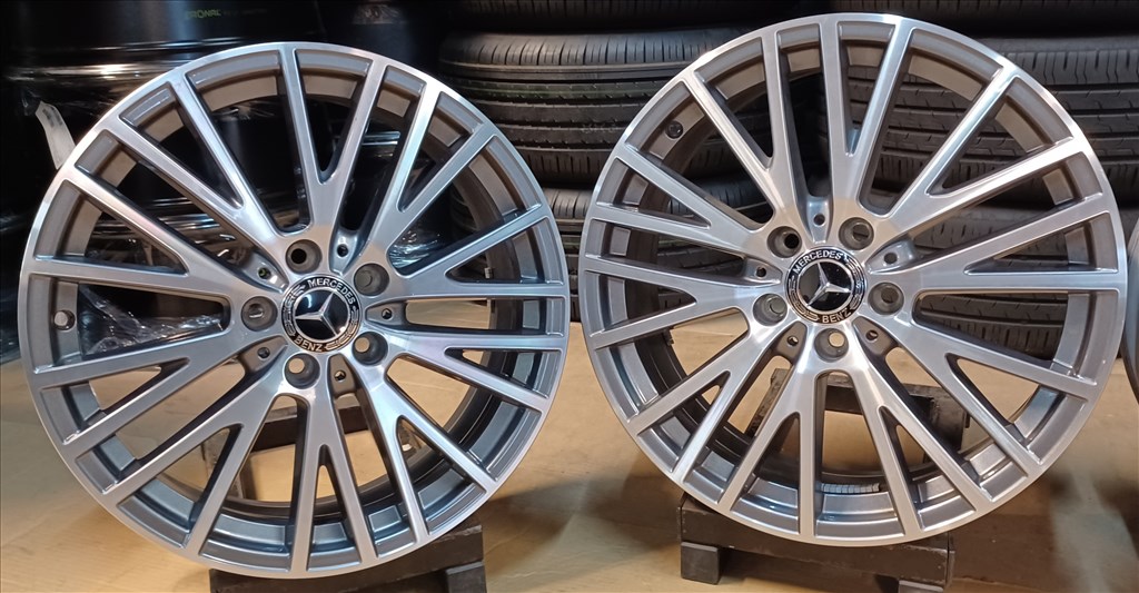 Gyári Mercedes A B CLA W177 alufelnik 5x112 7,5x18 ET49 4db 4. kép