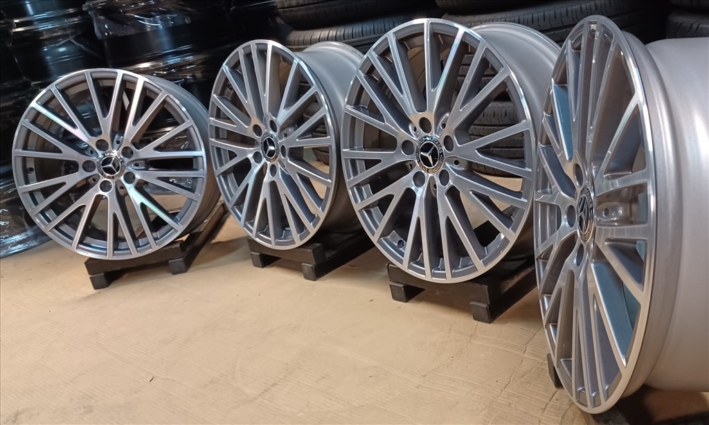 Gyári Mercedes A B CLA W177 alufelnik 5x112 7,5x18 ET49 4db 8. kép