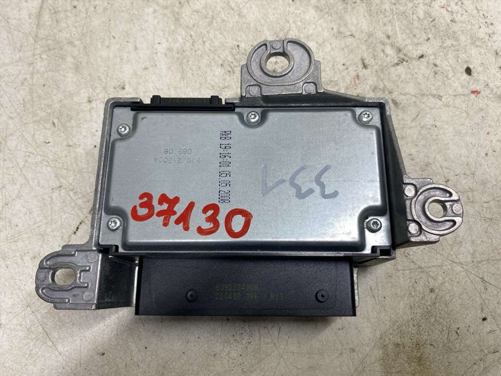 RENAULT MEGANE II (LM0/1_) 1.6 16V Légzsák Elektronika #37130# 8200874484 2. kép