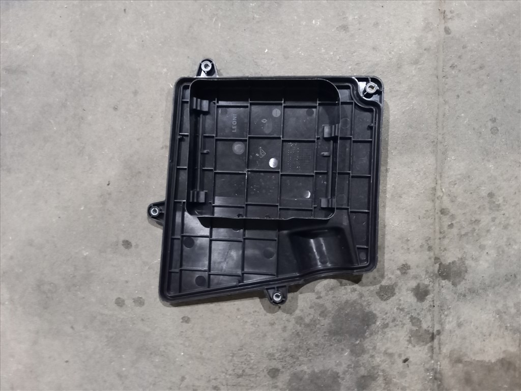 Renault Master Opel MOVANO 10 Biztosíték tábla tartó műanyag tető 0840 243128538r 4. kép