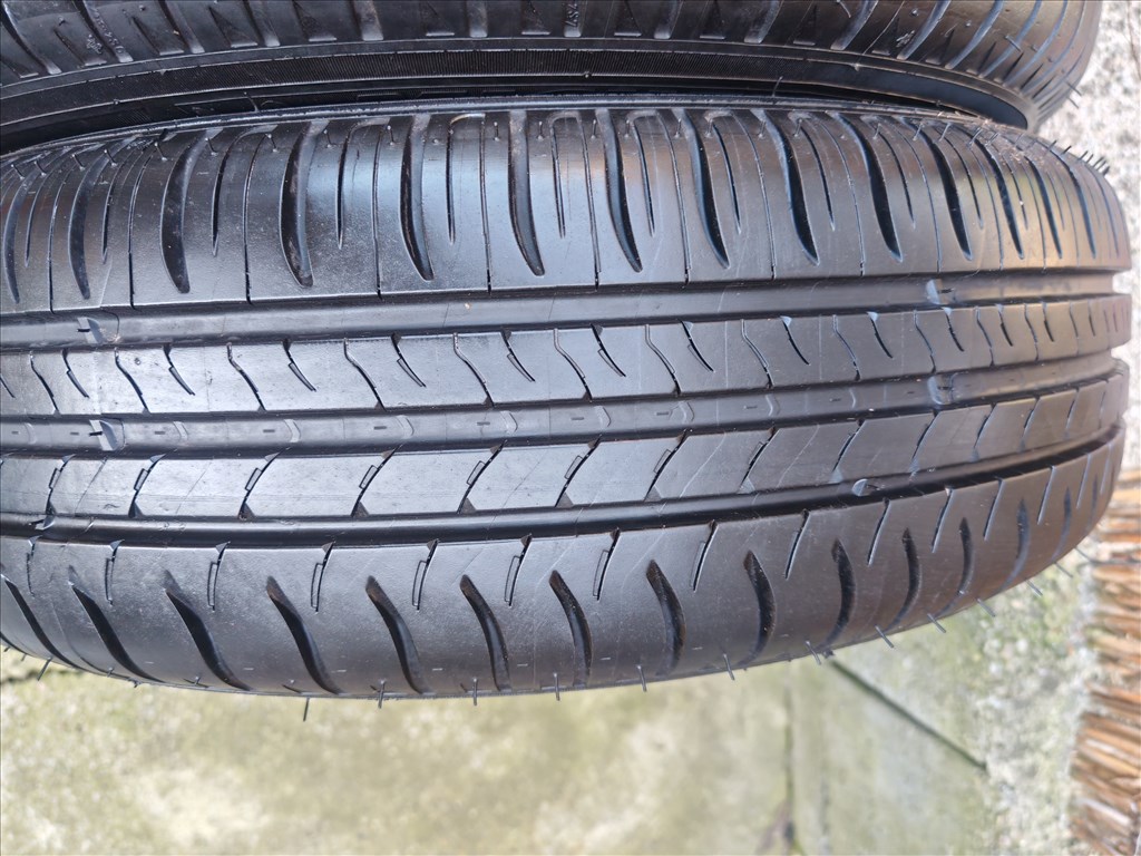  5x112 lyukosztású 15" újszerű alufelni, rajta 175/65 újszerű nyári gumi gumi  9. kép