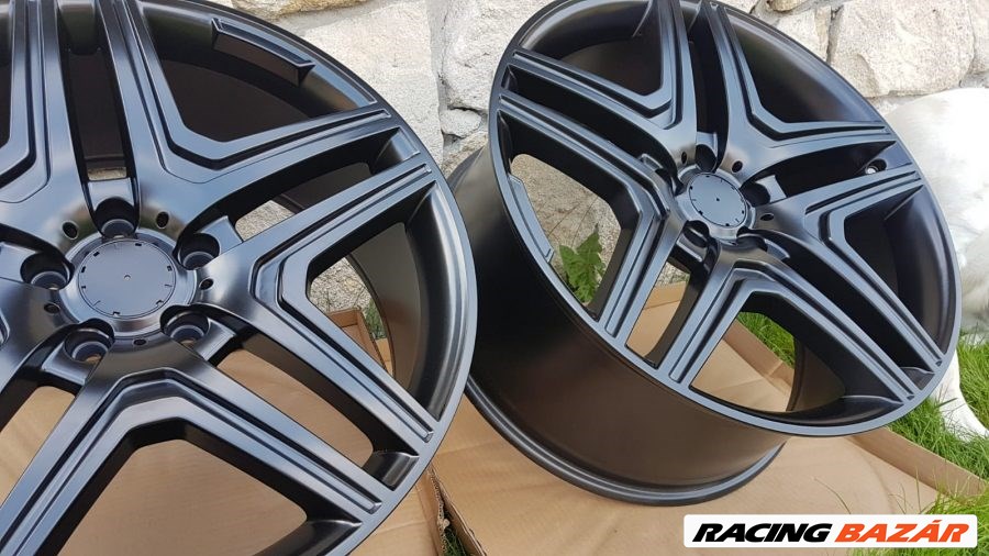 157 FEKETE  ALUFELNI 22 5x130 MERCEDES G KLASSE ET48 2. kép