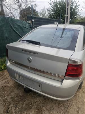 Opel Vectra C Csomagtér ajtó Csomagtérajtó 