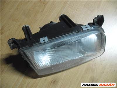 Volkswagen Passat B3 jobb fényszóró /Hella 