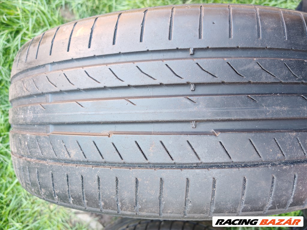  5x112 lyukosztású 19" újszerű (gyári felni) alufelni, rajta 215/35 újszerű 7. kép