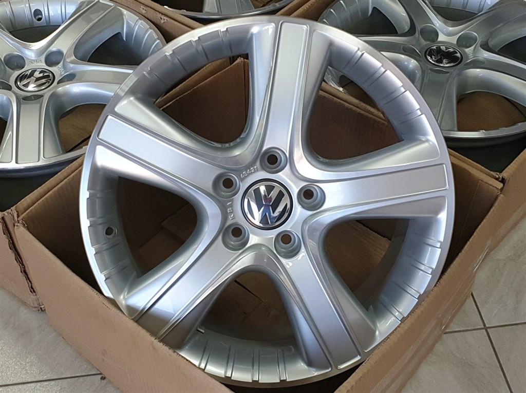 ORIGINAL VW ALUFELNI 18 5x120 VW AMAROK MULTIVAN T5 T6 ET53 2. kép