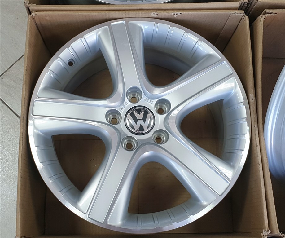 ORIGINAL VW ALUFELNI 18 5x120 VW AMAROK MULTIVAN T5 T6 ET53 3. kép