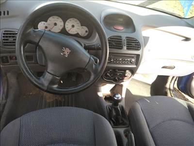 Peugeot 206 bontott alkatrészei vagy egyben bontásra eladó