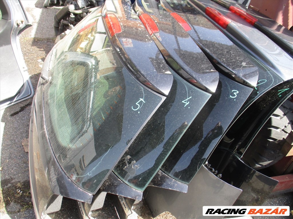 Opel Astra H csomagtér ajtó csomagtérajtó kombi SW 4. kép