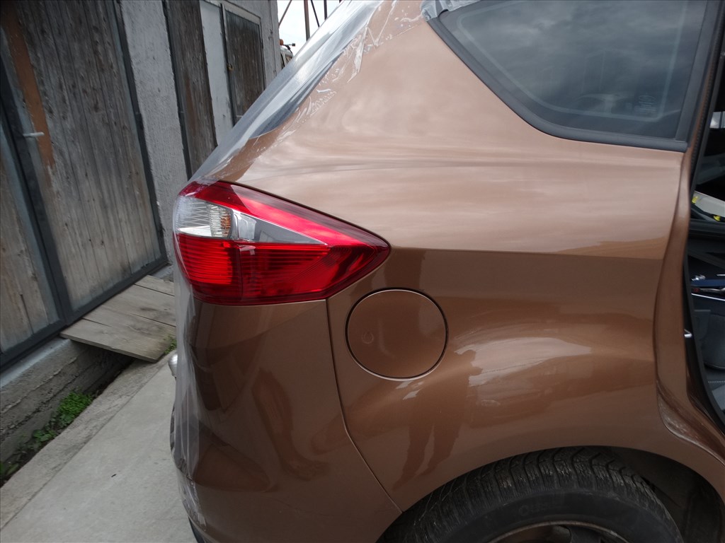 Ford C-Max jobb hátsó sárvédő  1. kép