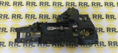 Audi A5 A4 S4 S5  Bal ajtó külsö kilincs tartó szerkezet 8t02837886