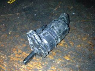 Renault Clio I Első Ablakmosó Szivattyú *68352* renault-7700802336