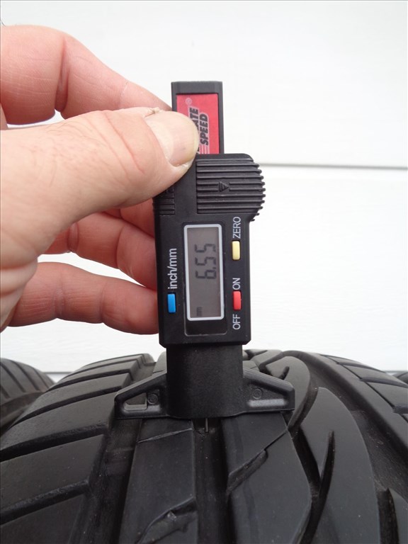 Firestone 215/60R17 nyári gumi 2019-2020-as gyártású eladó. 4. kép