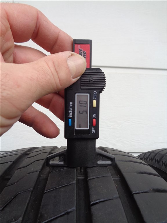 Firestone 215/60R17 nyári gumi 2019-2020-as gyártású eladó. 5. kép