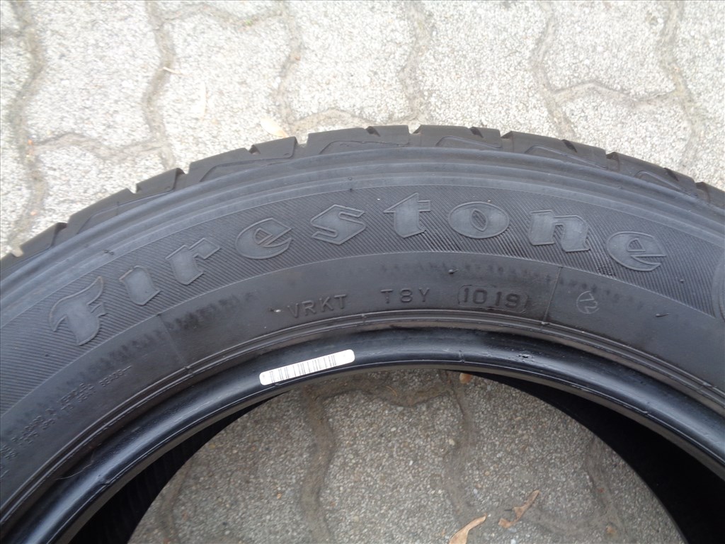 Firestone 215/60R17 nyári gumi 2019-2020-as gyártású eladó. 6. kép