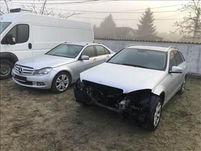Mercedes Benz C osztály W 204 bontott alkatrész