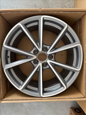 R19 Original audi 8.5J ET40 - 8W0 601 025BD  8W0601025BD 2db alufelni