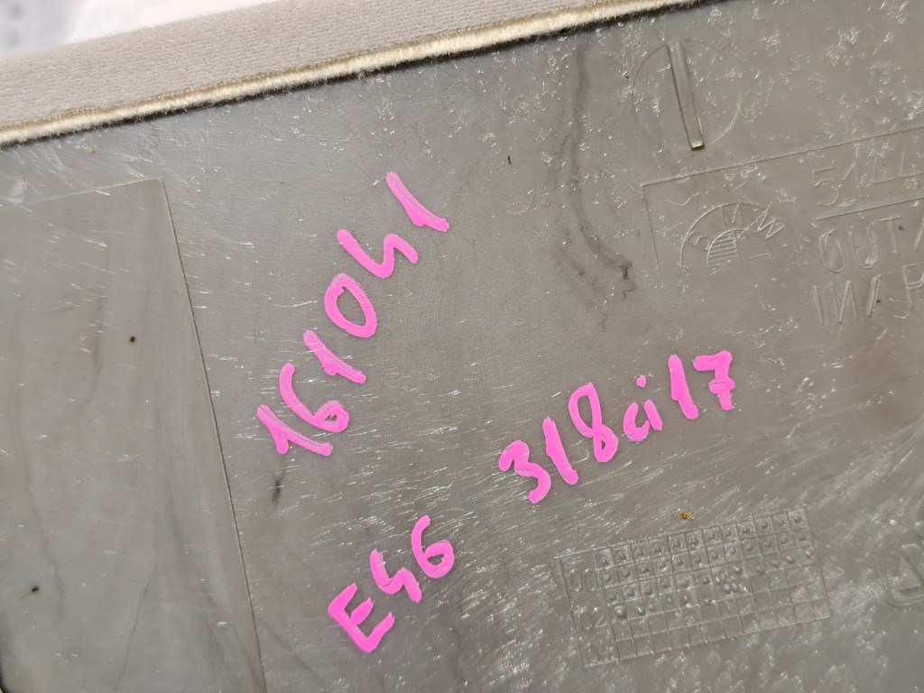 BMW E46 coupe szürke féklámpa pótféklámpa takaró tetõkárpit borítás 4. kép