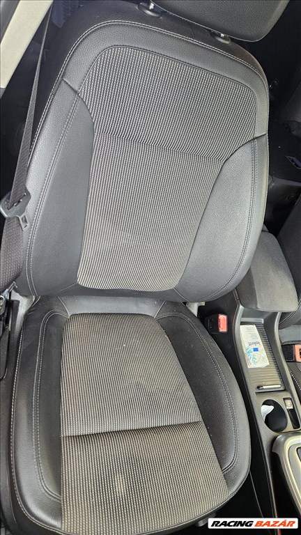 Opel Astra J Sports Tourer Félbőr ülés szett 2. kép