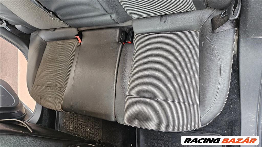 Opel Astra J Sports Tourer Félbőr ülés szett 6. kép