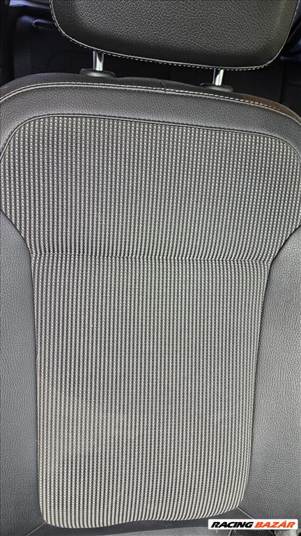 Opel Astra J Sports Tourer Félbőr ülés szett 7. kép