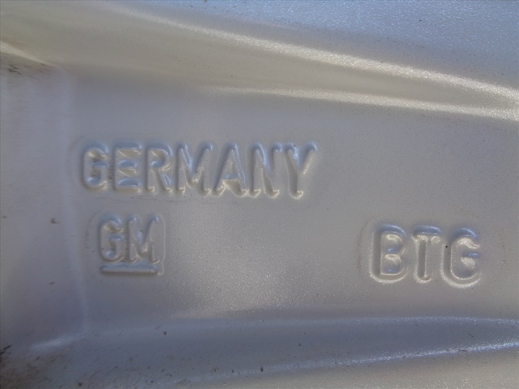 Opel gyári alufelni 17-es, 5×115-ös osztó szenzorral szép állapotban eladó. 8. kép