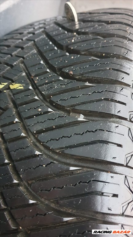  215/4017" újszerű Goodride négyévszakos gumi gumi 7. kép